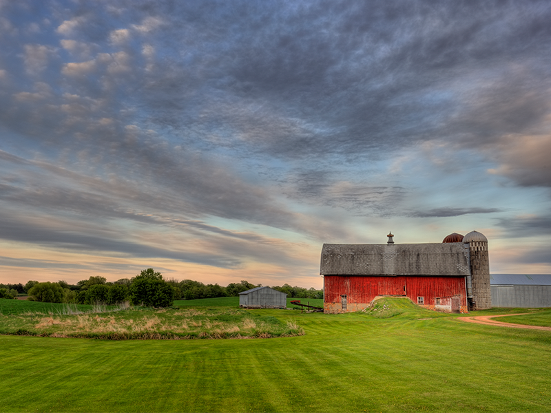 red farm image